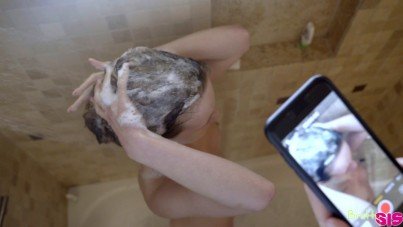 watching my stepsis takes a shower