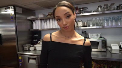 what all waitresses love?